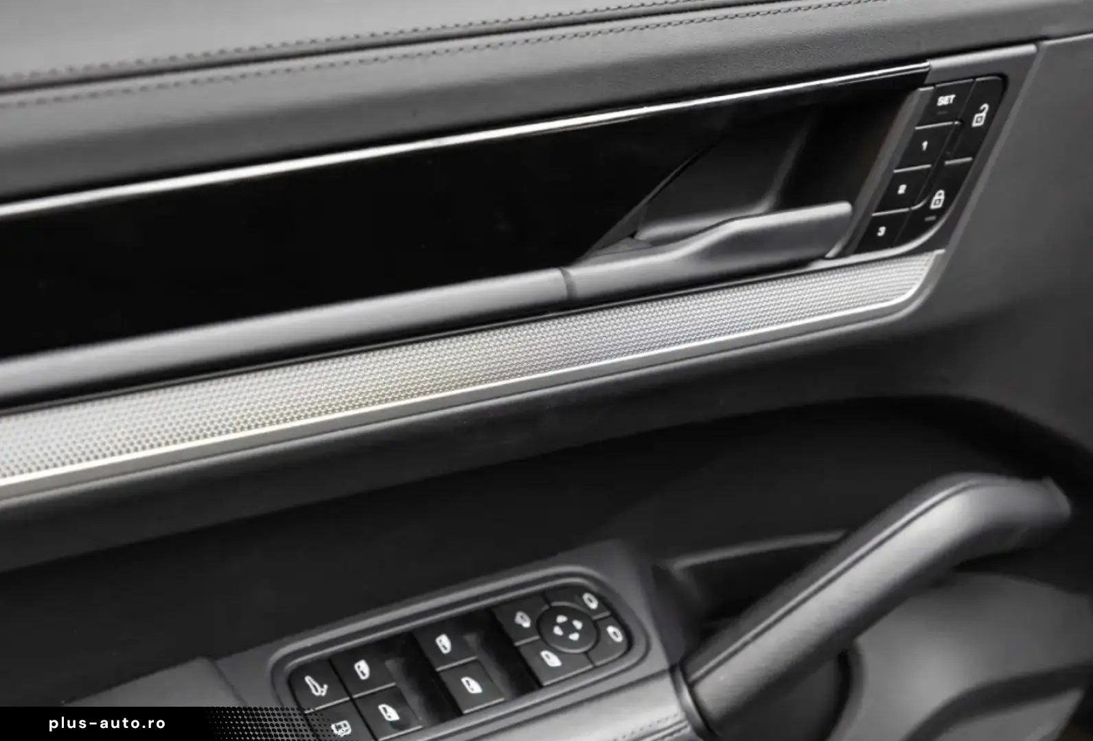 PORSCHE Cayenne E-Hybrid Coupé