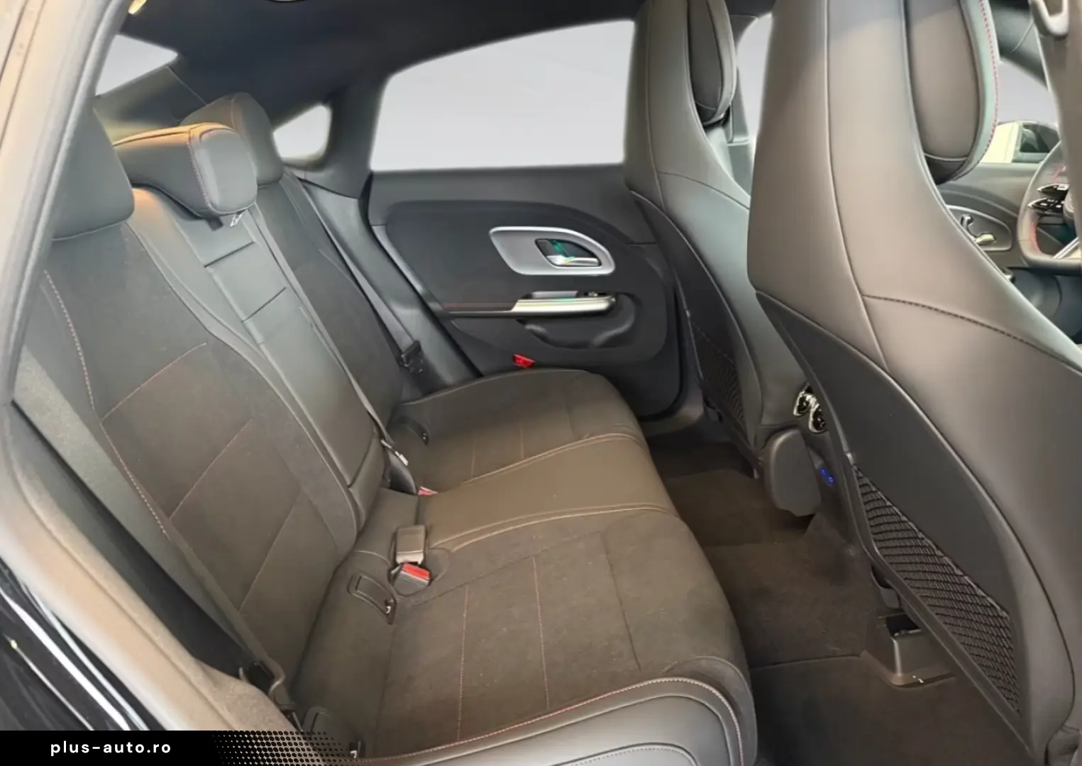 Mercedes-Benz CLA 200 Nighttime Automatic Dynamic Light