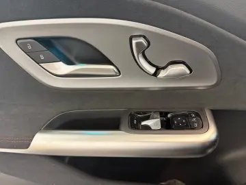 Mercedes-Benz CLA 200 Nighttime Automatic Dynamic Light