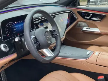 MERCEDES-BENZ E 220 CDI AMG Line Premium_SuperScreen&hellip;