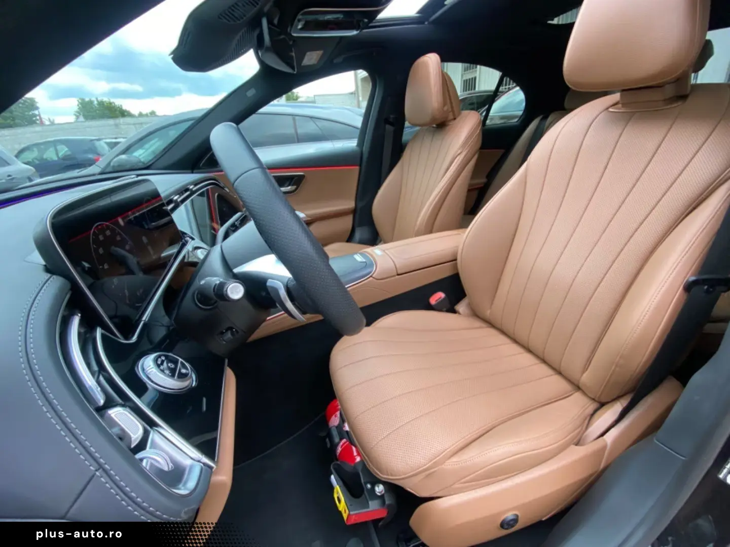 MERCEDES-BENZ E 220 CDI AMG Line Premium_SuperScreen&hellip;