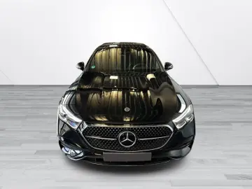 MERCEDES-BENZ E 300 de 4M AMG Premium Pano HUDD