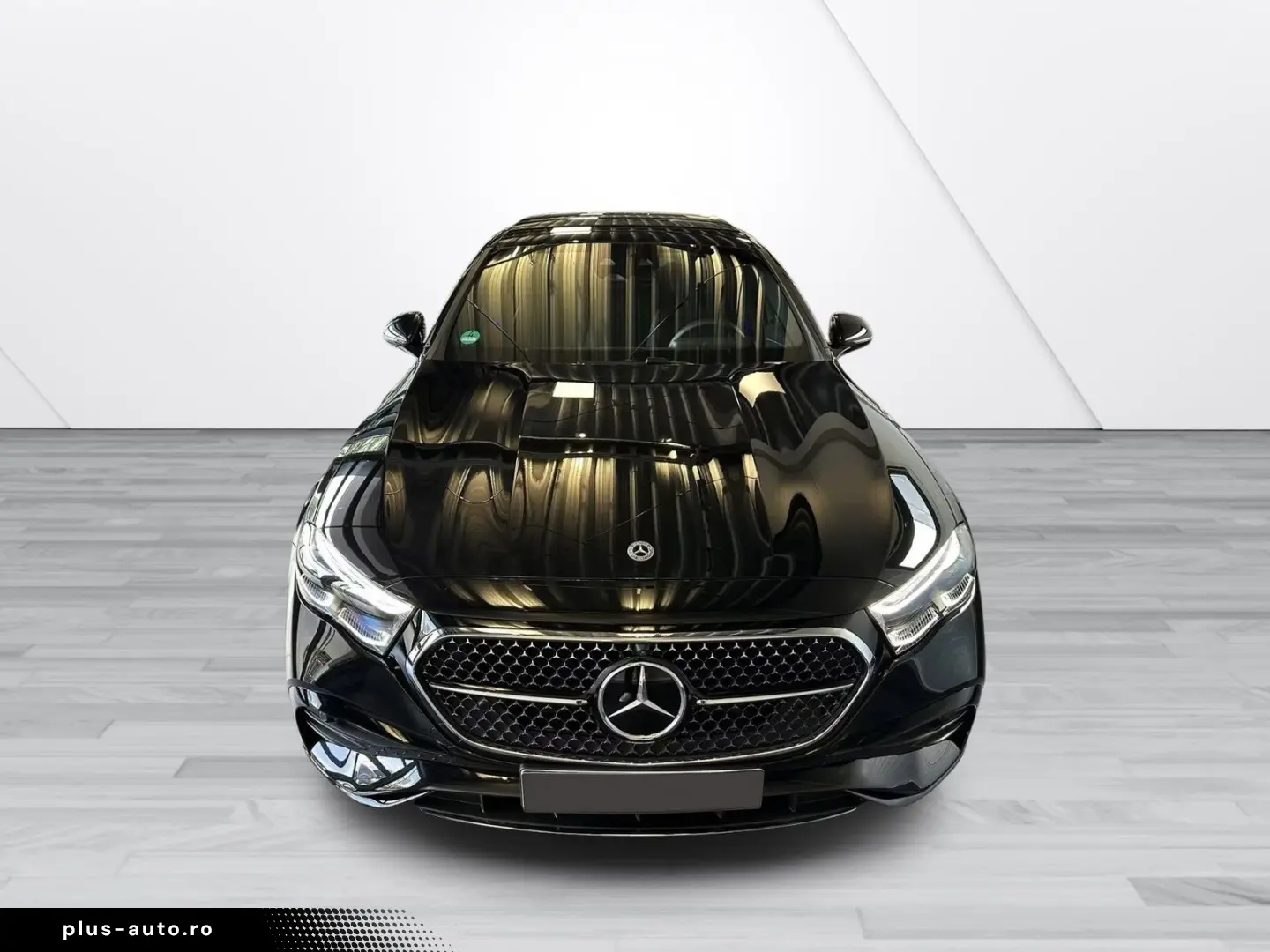 MERCEDES-BENZ E 300 de 4M AMG Premium Pano HUDD