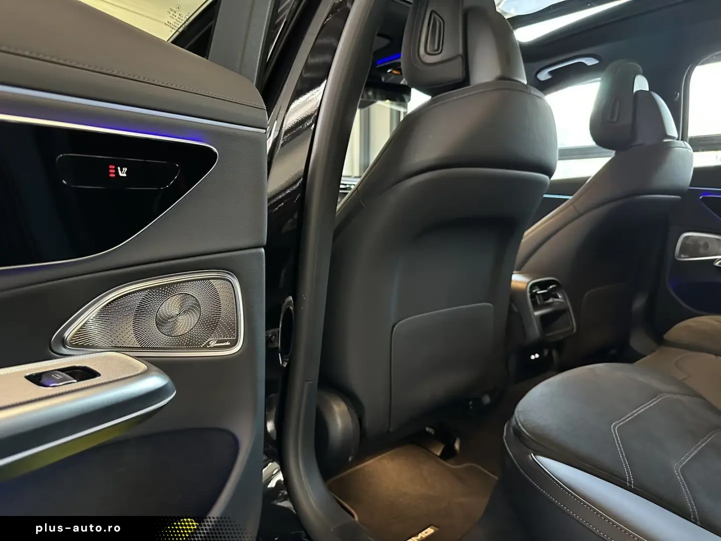 MERCEDES-BENZ E 300 de 4M AMG Premium Pano HUDD