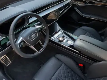 AUDI A8 50 TDI quattro S-Line