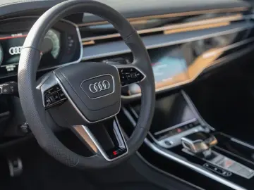 AUDI A8 50 TDI quattro S-Line