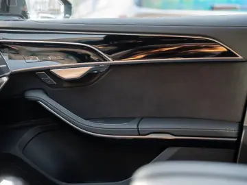 AUDI A8 50 TDI quattro S-Line