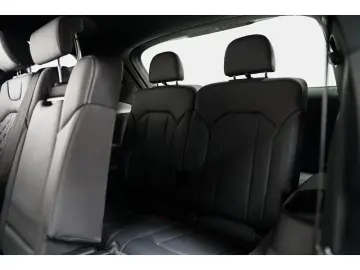 AUDI Q7 50 TDI QU 3x S LINE BLACK 7SITZER B&O