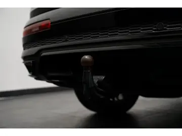 AUDI Q7 50 TDI QU 3x S LINE BLACK 7SITZER B&O