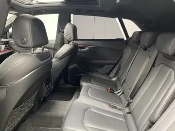 AUDI Q8 quattro S-Line HUD Pano Klima