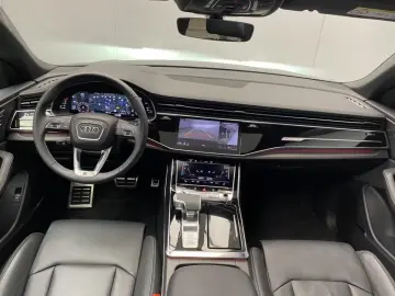 AUDI Q8 quattro S-Line HUD Pano Klima