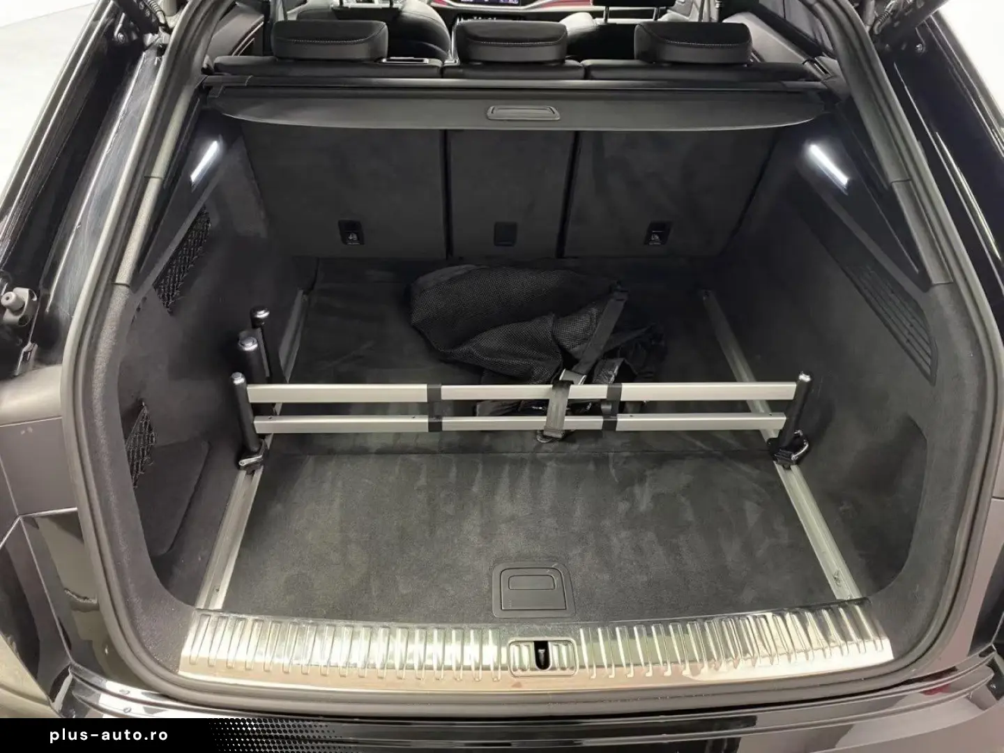 AUDI Q8 quattro S-Line HUD Pano Klima