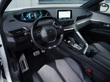 Peugeot 3008 PHEV EAT8 4X4 GT Pack