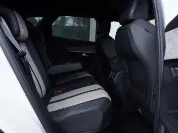 Peugeot 3008 PHEV EAT8 4X4 GT Pack