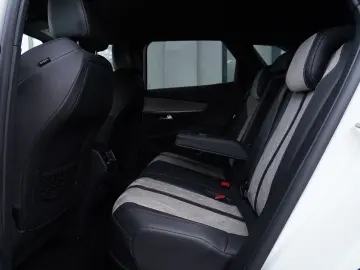 Peugeot 3008 PHEV EAT8 4X4 GT Pack