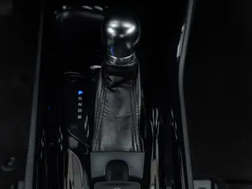 Toyota C-HR 1.8 HSD 122 CP 4x2 CVT C-lassy