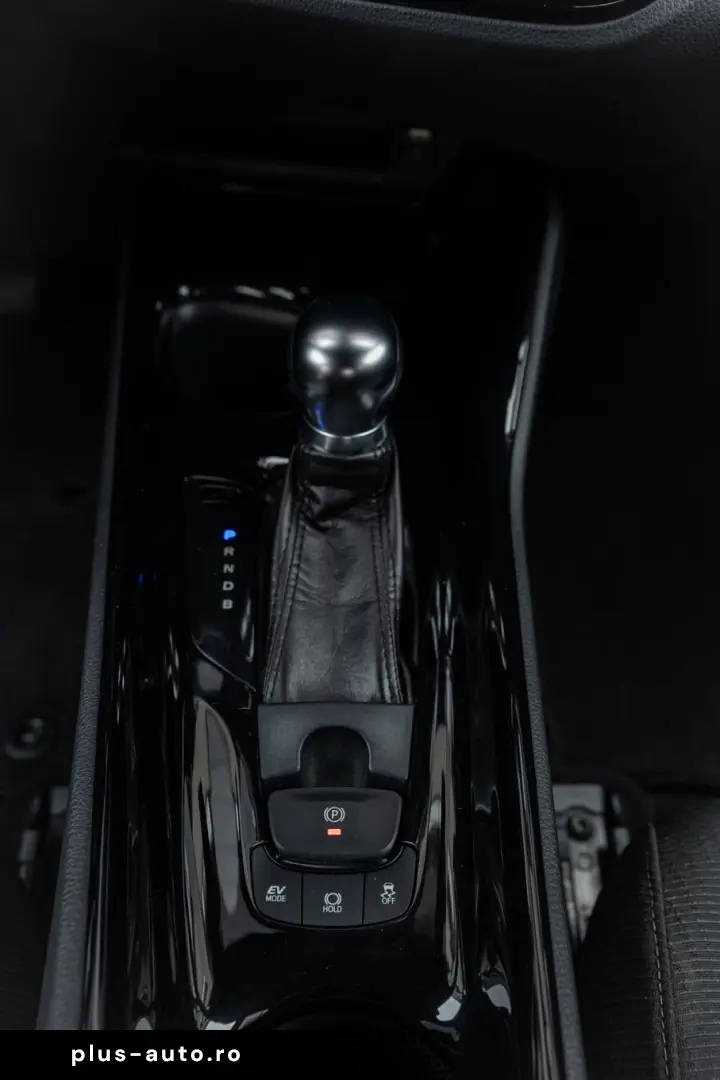 Toyota C-HR 1.8 HSD 122 CP 4x2 CVT C-lassy