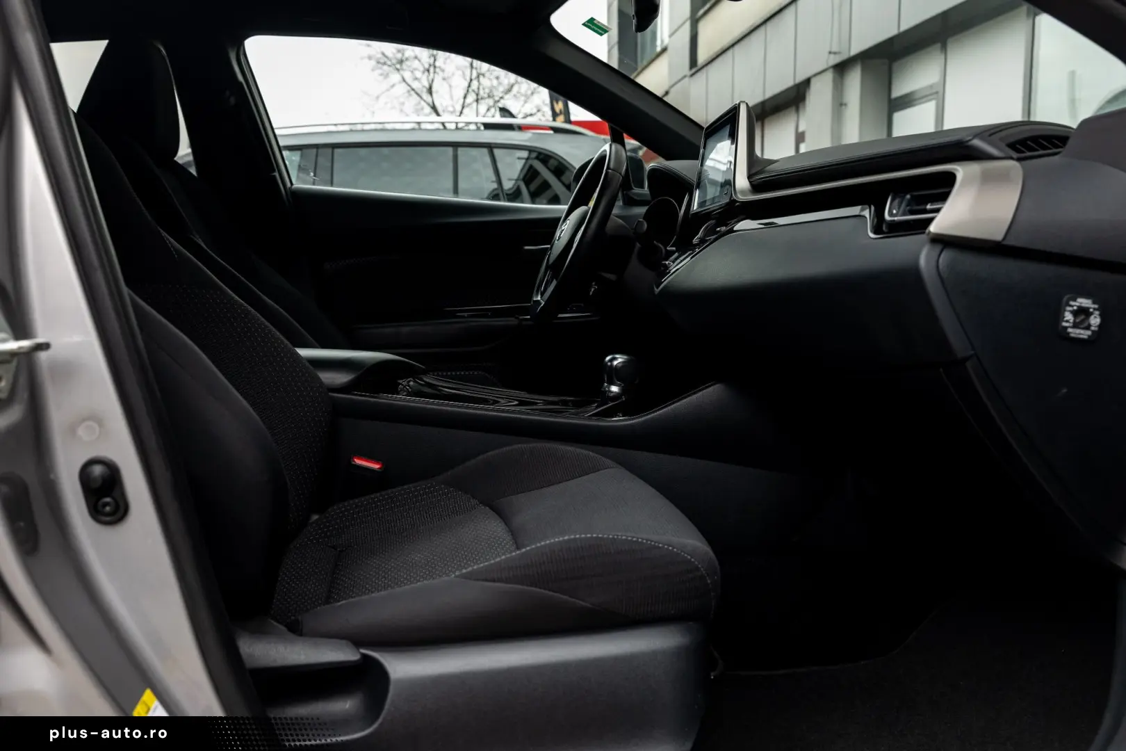 Toyota C-HR 1.8 HSD 122 CP 4x2 CVT C-lassy