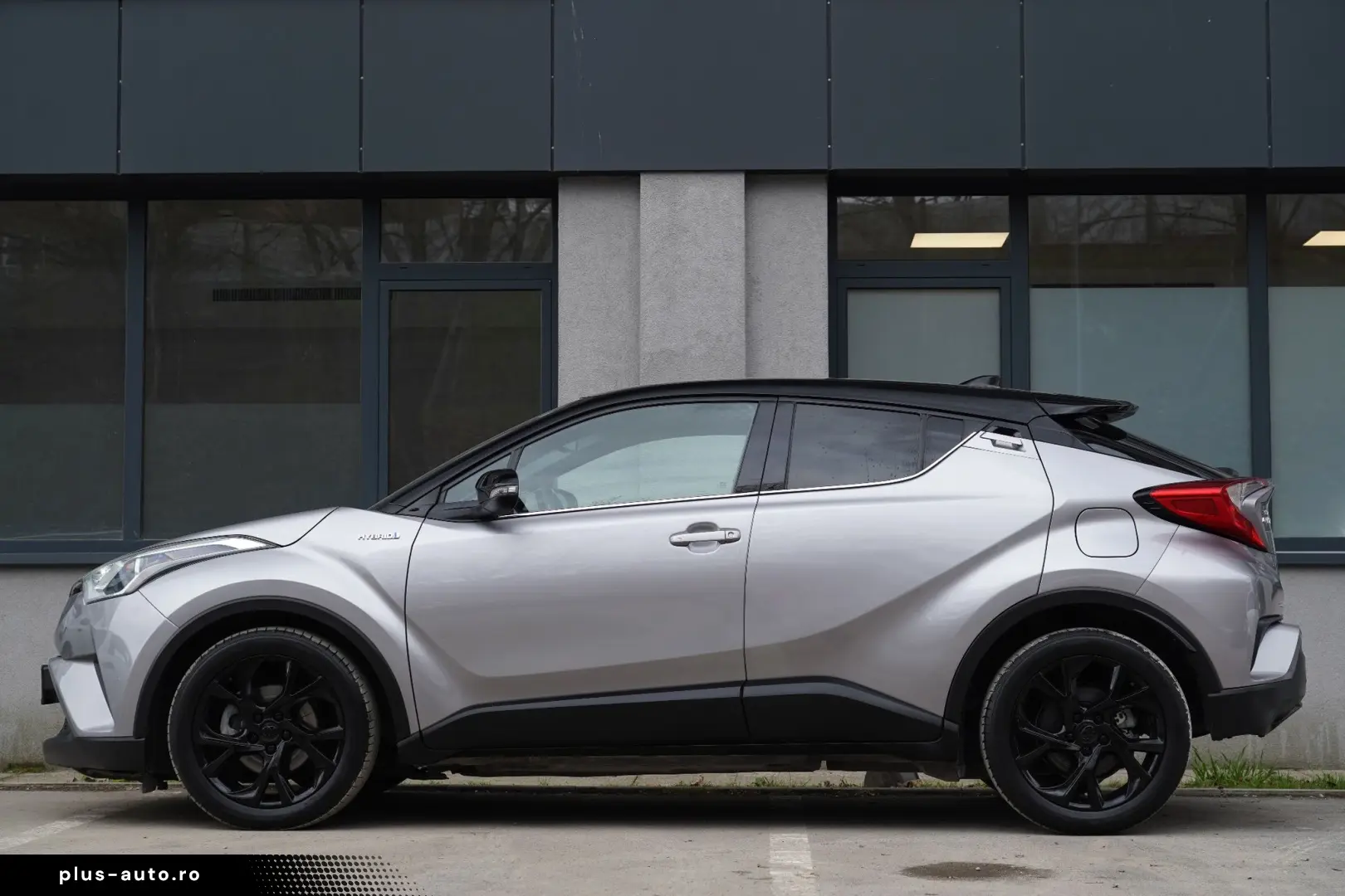 Toyota C-HR 1.8 HSD 122 CP 4x2 CVT C-lassy