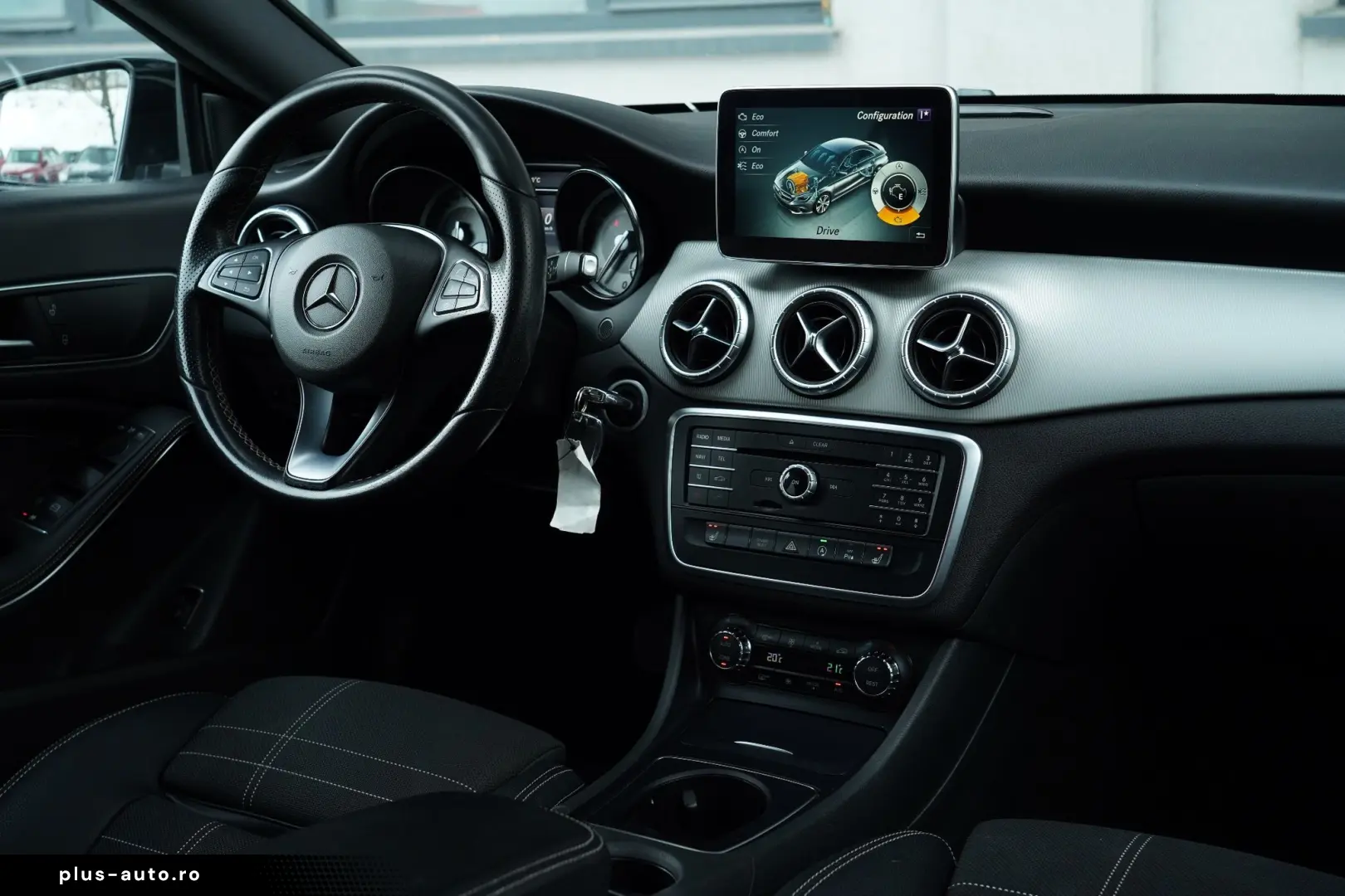 Mercedes-Benz CLA ver-200-d-4matic-7g--dct-peak-edition