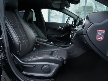 Mercedes-Benz CLA ver-200-d-4matic-7g--dct-peak-edition