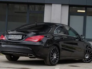 Mercedes-Benz CLA ver-200-d-4matic-7g--dct-peak-edition