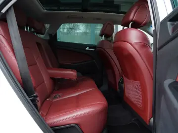 Hyundai Tucson 2.0 CRDI 4WD Automatik Premium