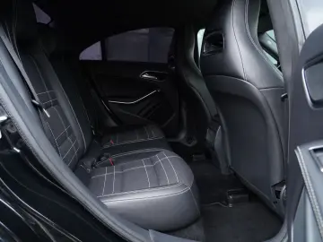 Mercedes-Benz CLA ver-200-d-4matic-7g--dct-peak-edition