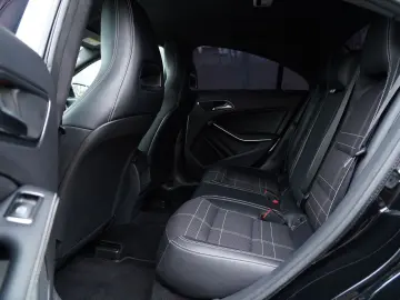 Mercedes-Benz CLA ver-200-d-4matic-7g--dct-peak-edition