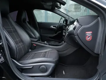 Mercedes-Benz CLA ver-200-d-4matic-7g--dct-peak-edition