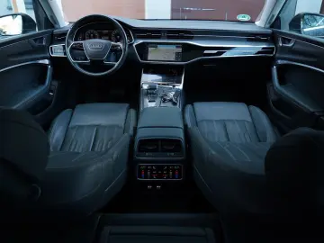 Audi a7 55 tfsi Quattro 340 cp Mild Hybrid ( 4x4 permanent )