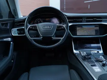 Audi a7 55 tfsi Quattro 340 cp Mild Hybrid ( 4x4 permanent )