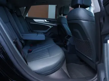 Audi a7 55 tfsi Quattro 340 cp Mild Hybrid ( 4x4 permanent )