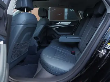 Audi a7 55 tfsi Quattro 340 cp Mild Hybrid ( 4x4 permanent )