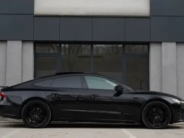 Audi a7 55 tfsi Quattro 340 cp Mild Hybrid ( 4x4 permanent )