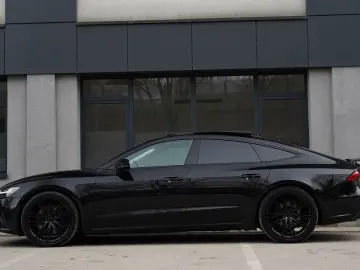 Audi a7 55 tfsi Quattro 340 cp Mild Hybrid ( 4x4 permanent )