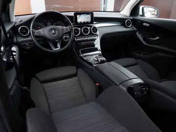 Mercedes-Benz GLC 220 d 4MATIC 9G-TRONIC