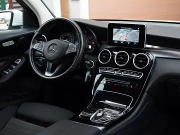 Mercedes-Benz GLC 220 d 4MATIC 9G-TRONIC