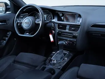 Audi A4 2.0 TDI DPF clean multitronic S line Sportpaket