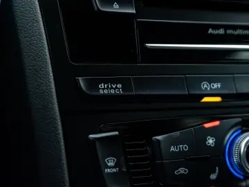 Audi A4 2.0 TDI S tronic quattro sport