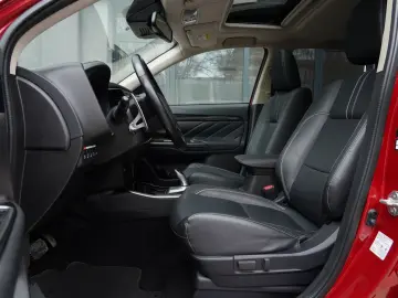 Mitsubishi Outlander 2.0 4WD Plus