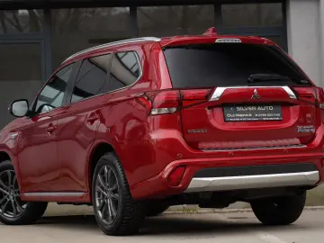 Mitsubishi Outlander 2.0 4WD Plus