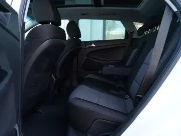 Hyundai Tucson blue 1.6 CRDi 4WD DCT Premium