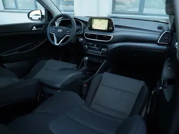 Hyundai Tucson blue 1.6 CRDi 4WD DCT Premium