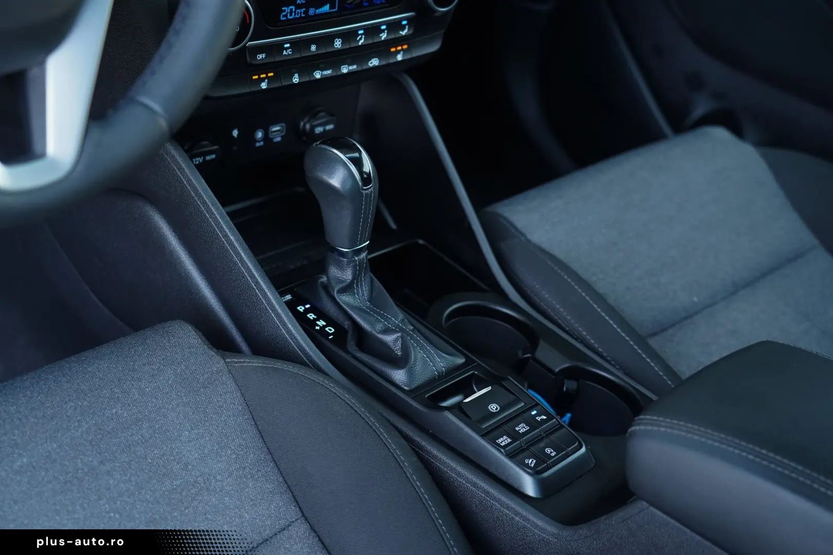 Hyundai Tucson blue 1.6 CRDi 4WD DCT Premium