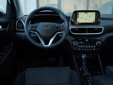 Hyundai Tucson blue 1.6 CRDi 4WD DCT Premium