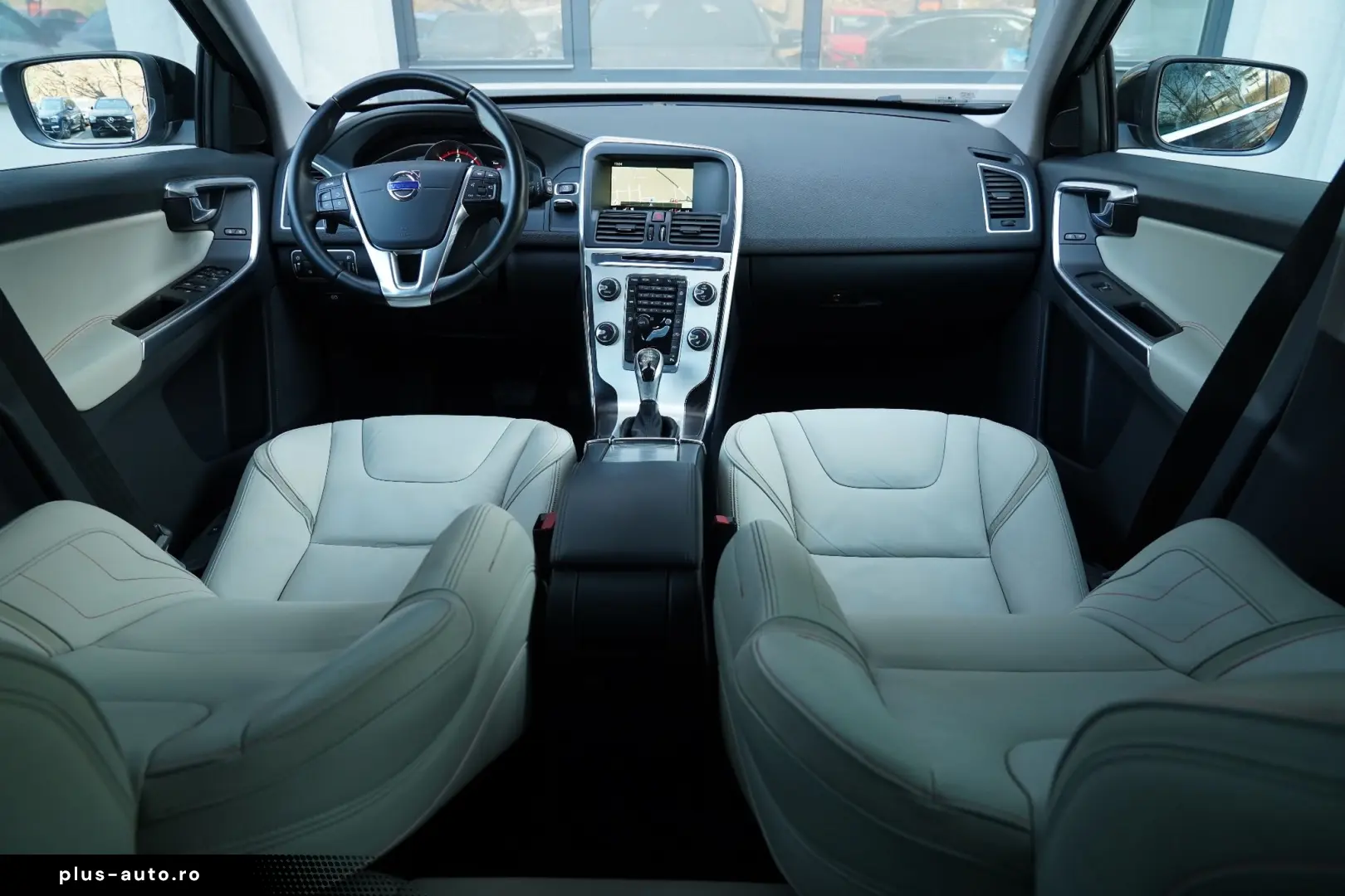 VOLVO -XC60 Ocean Race