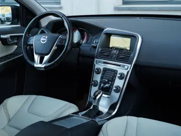 VOLVO -XC60 Ocean Race