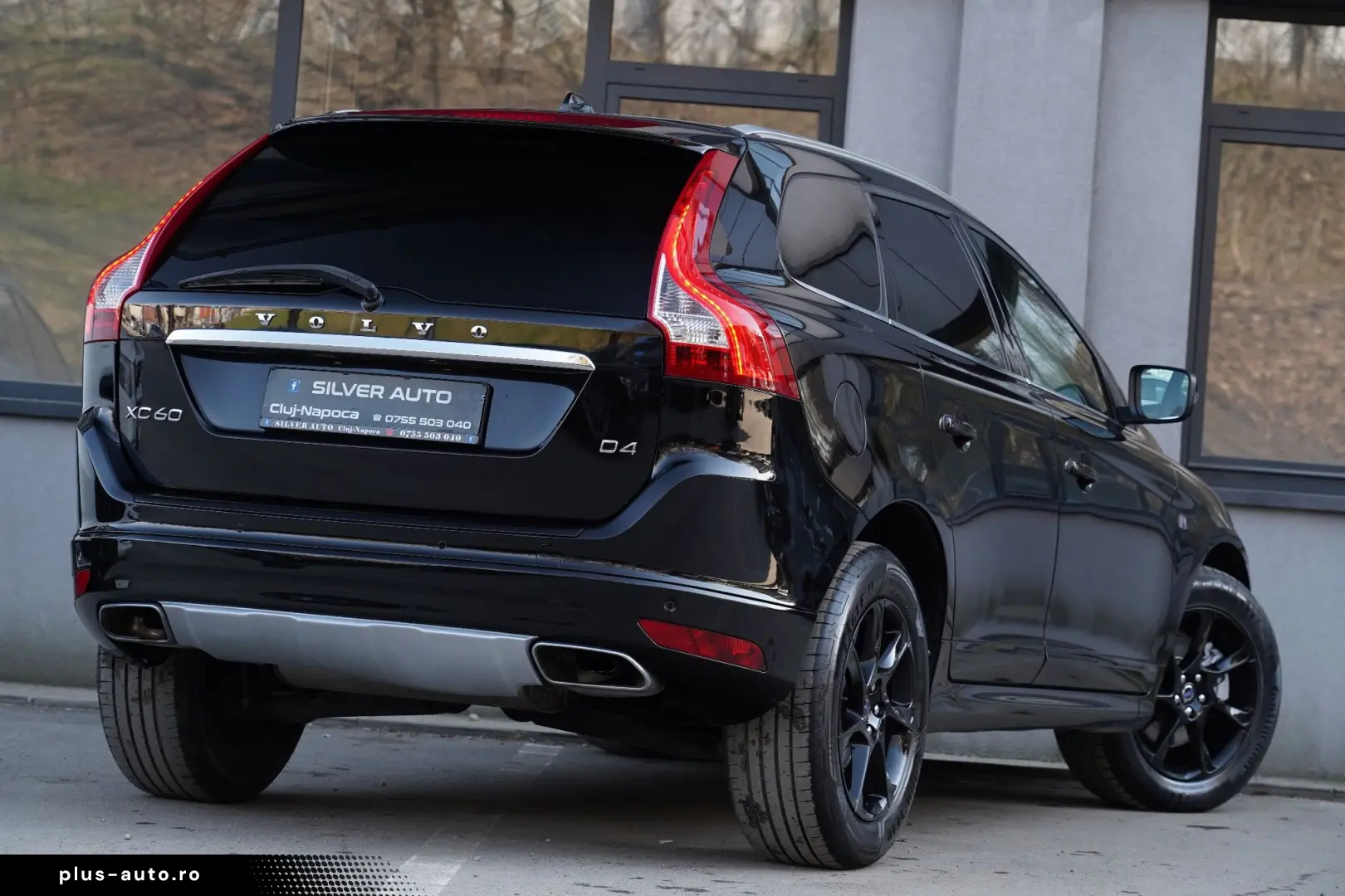 VOLVO -XC60 Ocean Race