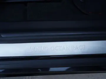 VOLVO -XC60 Ocean Race